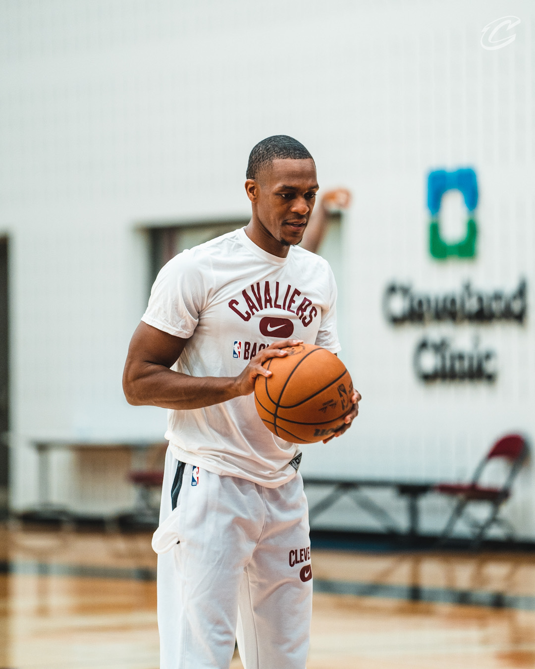 开云娱乐-包含勒沃库森训练开放日，赛前主帅复盘引欢呼，NBA常规赛在即，轮换策略成焦点的词条