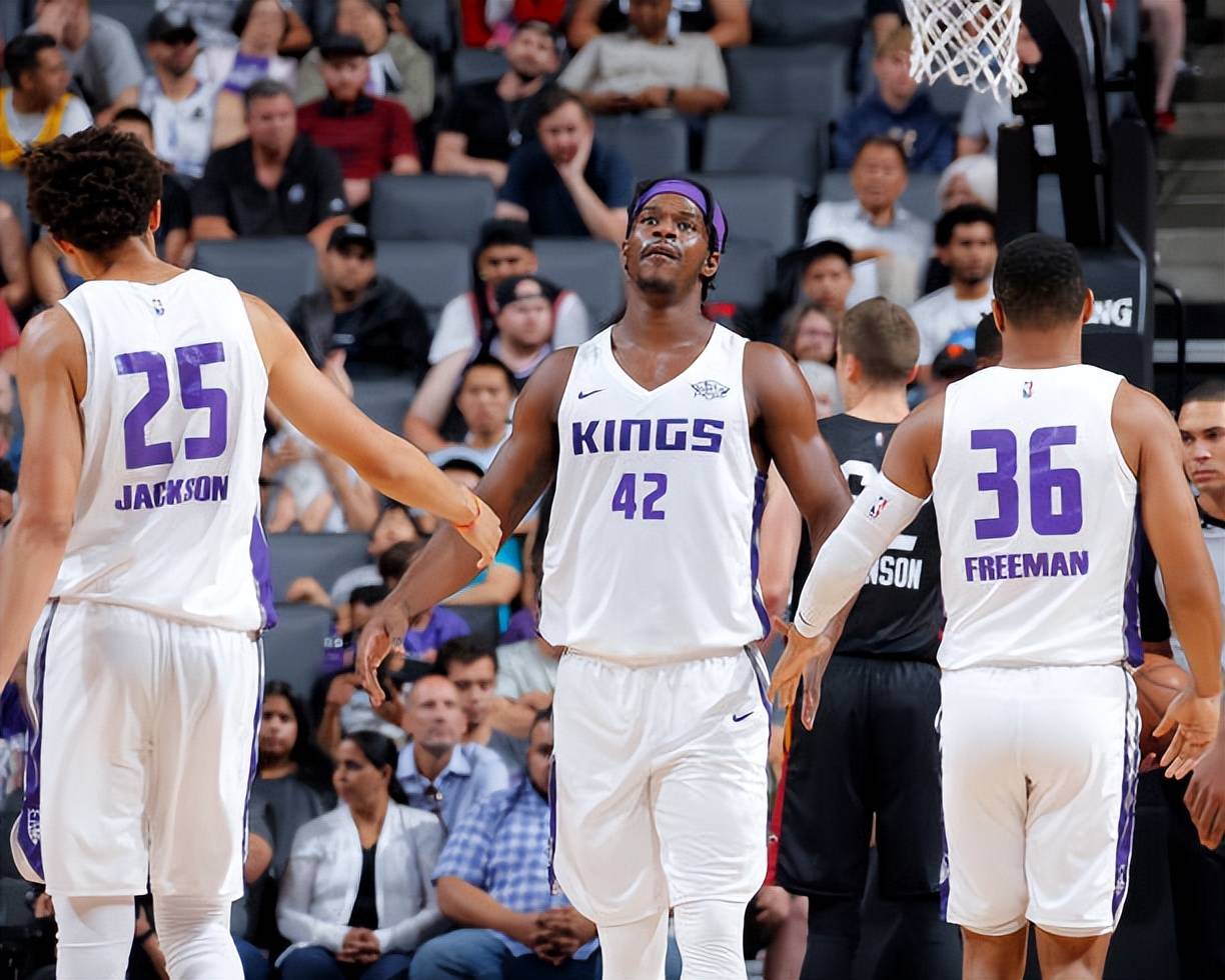 开云娱乐-包含今晨突围战来临，萨克拉门托国王围绕CBA常规赛止住颓势，悬念犹存，轮换策略成焦点的词条