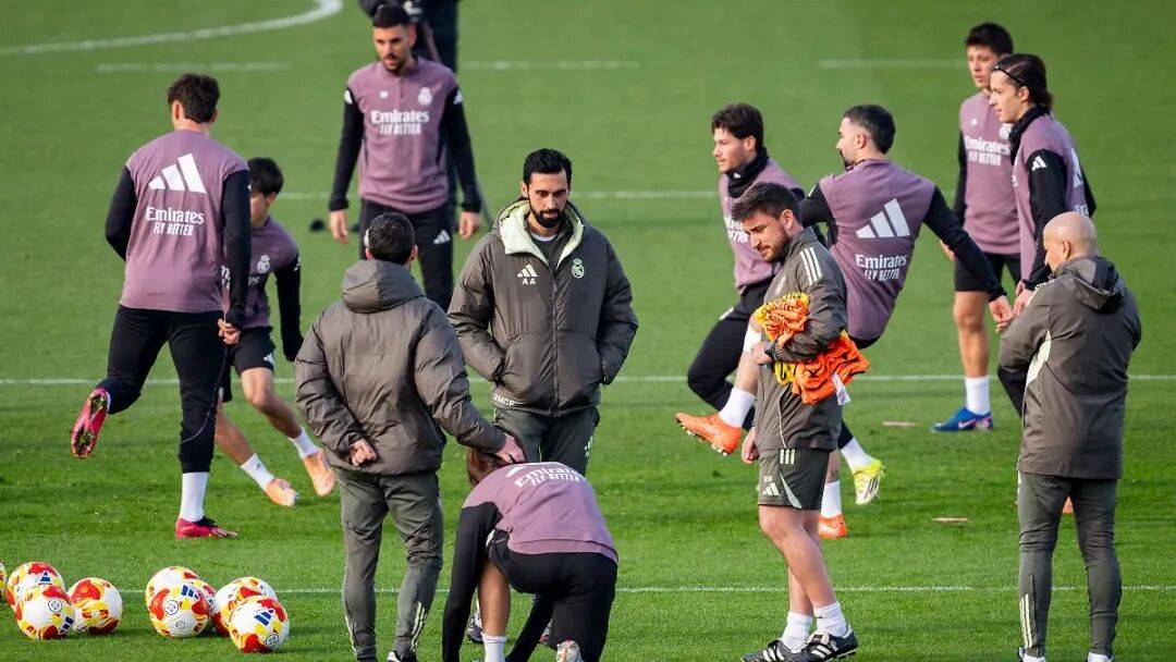 开云在线-今晚巴黎圣日耳曼内部沟通：国王杯节点到来；更衣室稳定；资深球员宣示担当的简单介绍